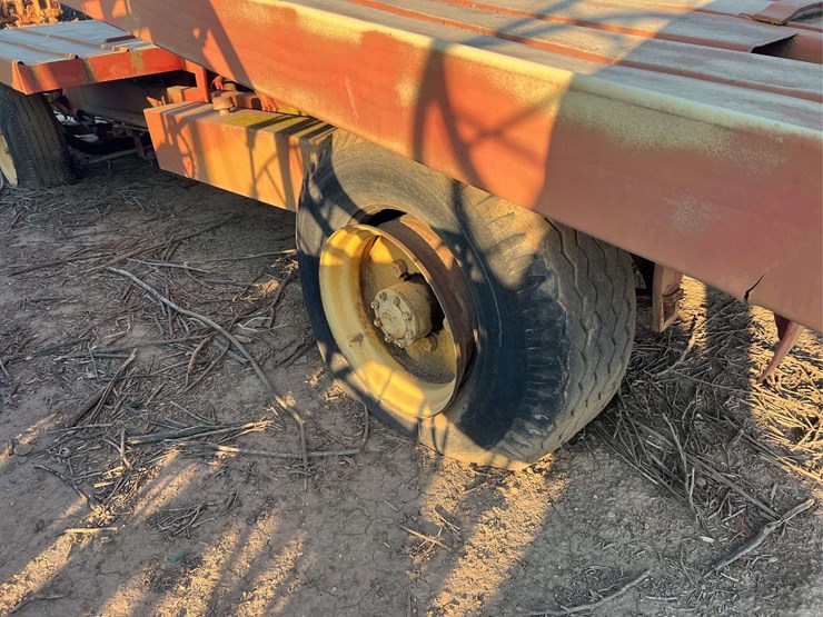 self-propelled-bale-accumulator-image-14