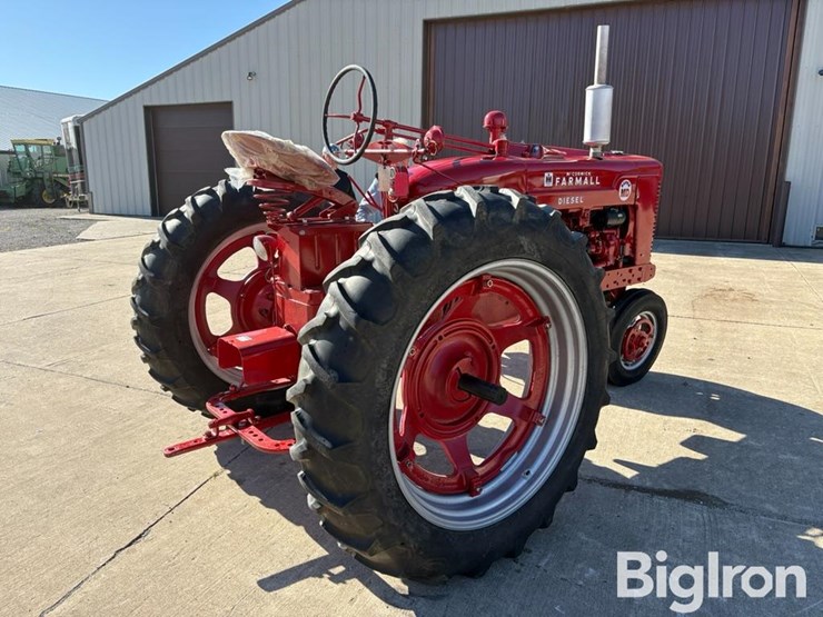 1953-ih-farmall-super-md-2wd-tractor-image-4