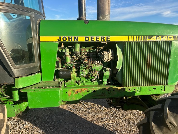 1980-john-deere-4440-image-12