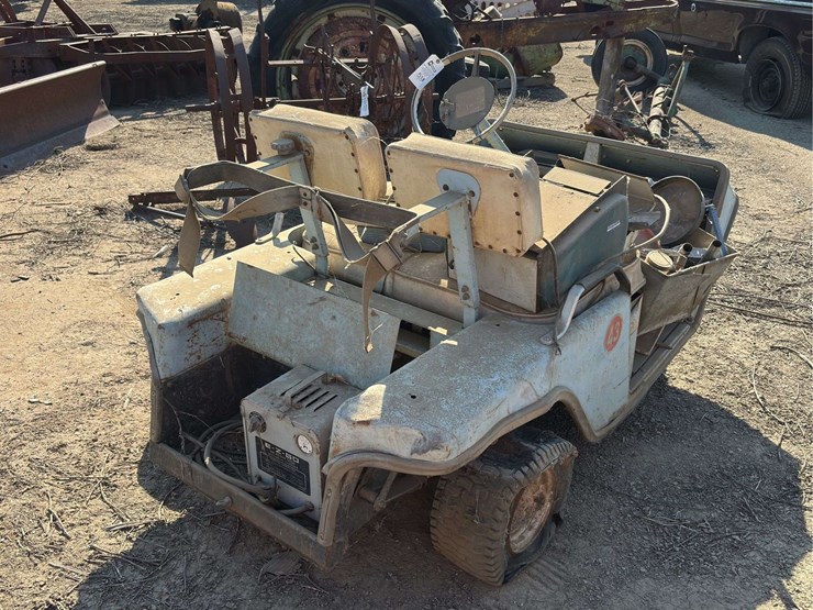 ez-go-golf-cart-image-6