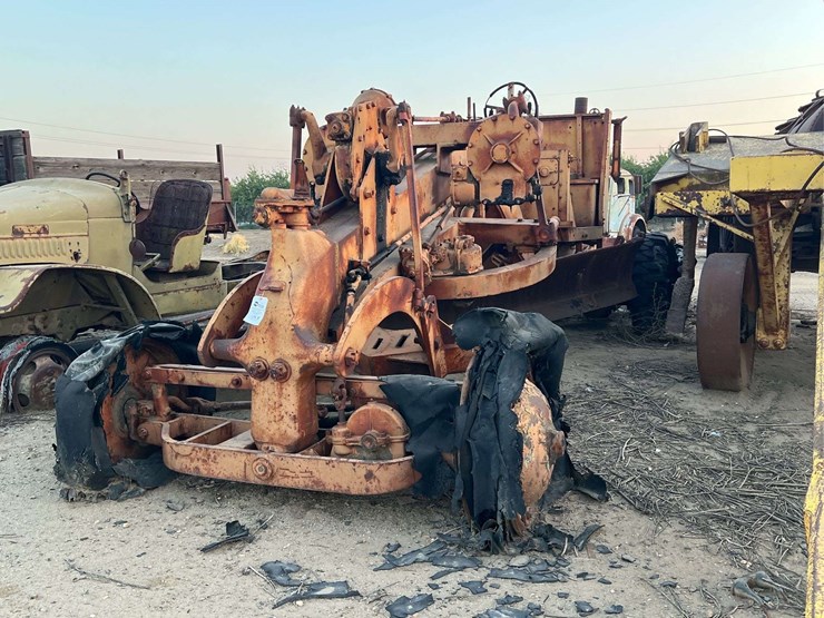 adams-road-grader-image-1