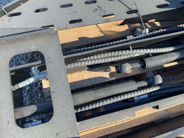 skid-steer-side-shift-fork-image-4