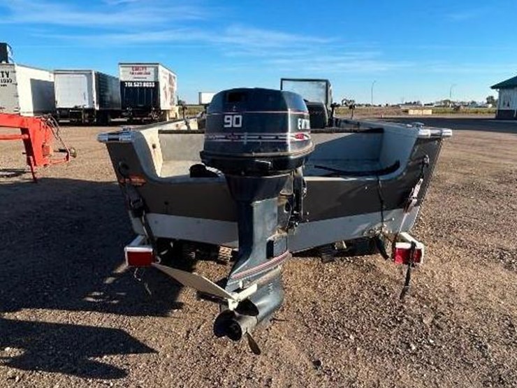 alumacraft-tropy-170-boat-image-4