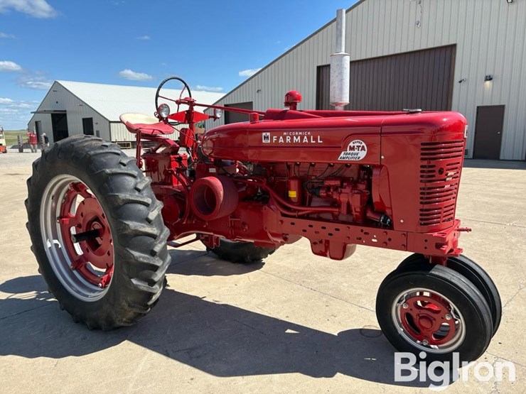 1954-ih-farmall-super-m-ta-2wd-tractor-image-3