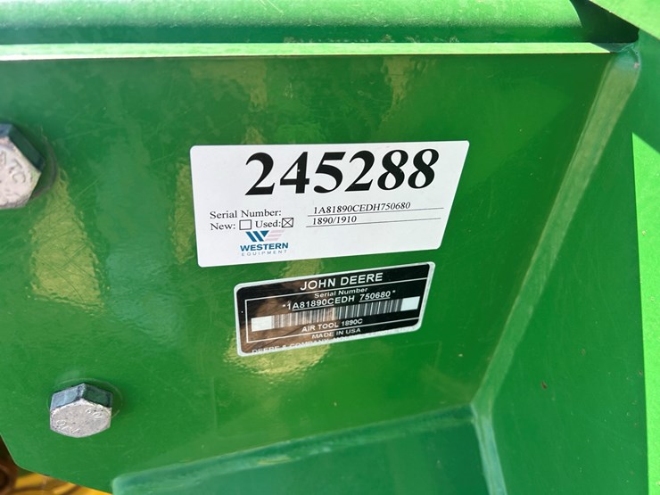 2019-john-deere-1890-image-27