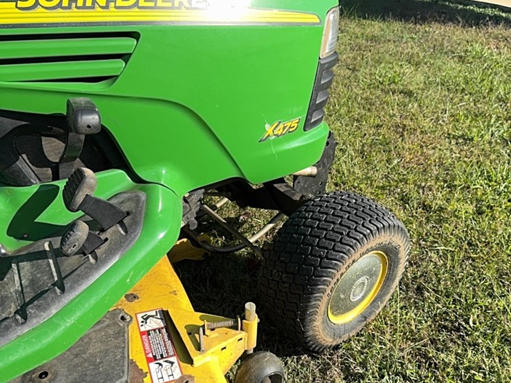 john-deere-x475-image-2
