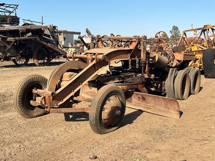 mccormick-road-grader-image-4