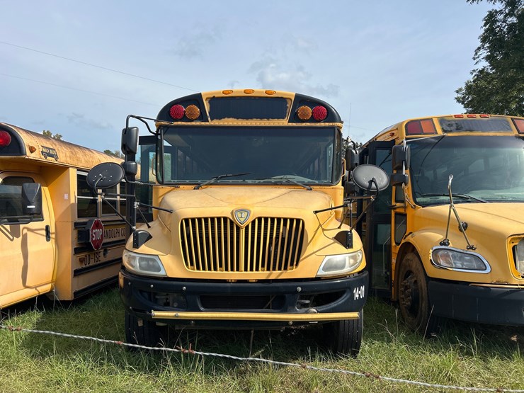 #408-•-2014-ic-corporation-pb105-bus-1401-image-2