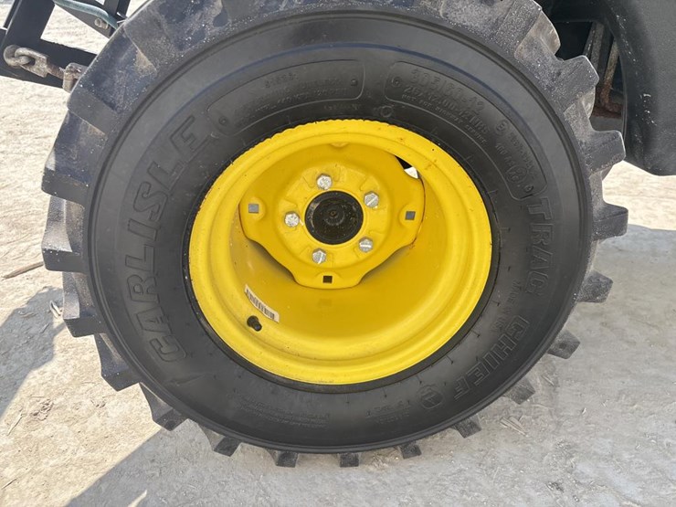 john-deere-1025-image-28