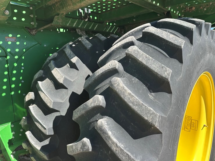 2017-john-deere-cs690-image-21