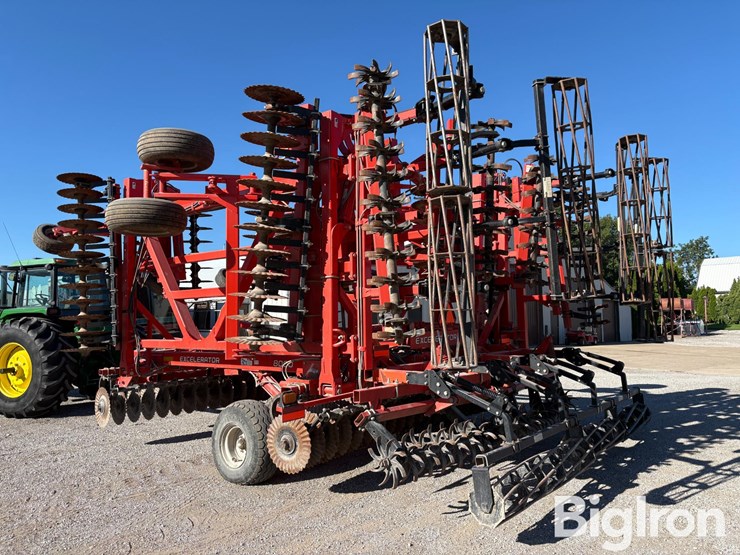 2012-kuhn-krause-excelerator-8000-image-6