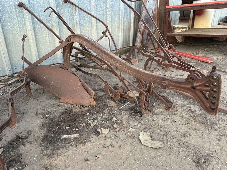 (5)-horse-drawn-implements-image-6