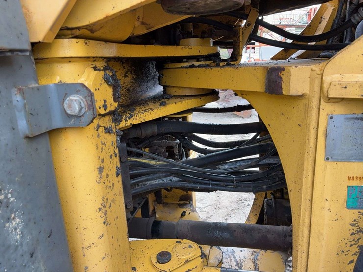 komatsu-wa380-image-30