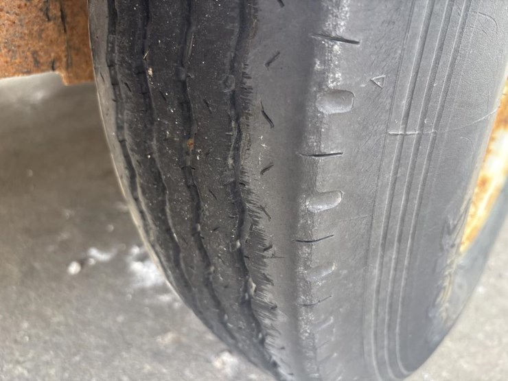 #5075-•-2004-b-&-bt-18'-utility-trailer-image-22