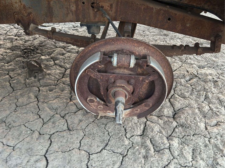 chevrolet-6400-image-12