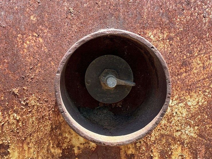 propane-tank-on-wagon-image-11