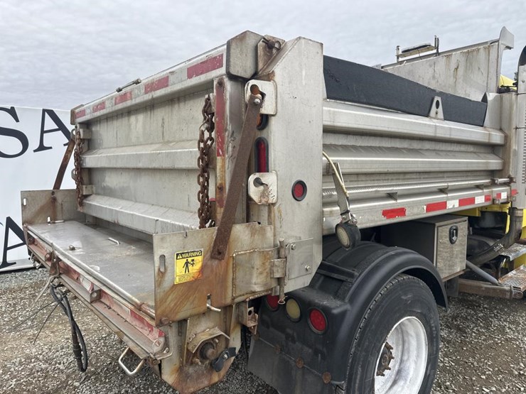 2004-caterpillar-3126-image-21