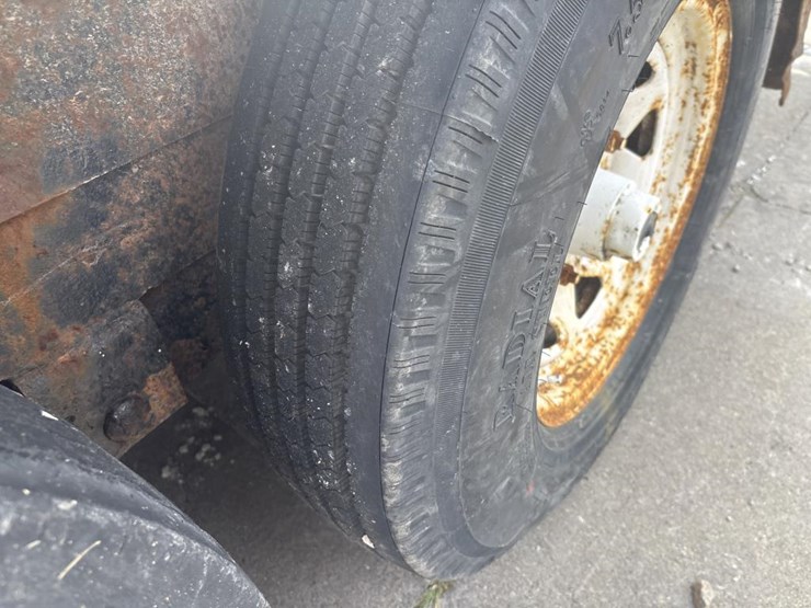 #5075-•-2004-b-&-bt-18'-utility-trailer-image-23