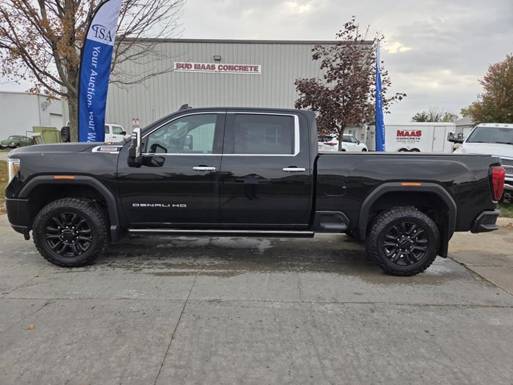 2023-gmc-3500hd-image-3