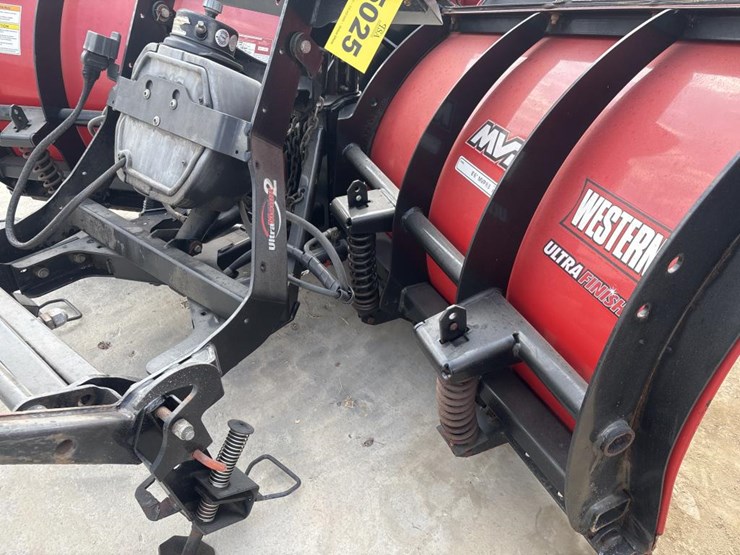 #5025-•-western-mvp3-ultra-finish-truck-v-plow-image-5