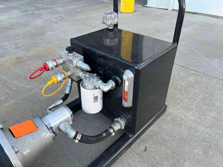 2019-arrowquip-q-power-106-series-hydraulic-squeeze-chute-image-15