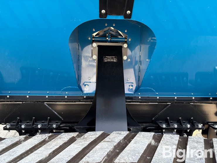 2024-kinze-1421-grain-cart-image-13