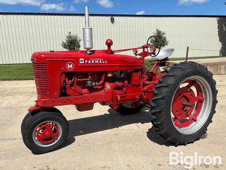 1949-ih-farmall-m-2wd-tractor-image-1