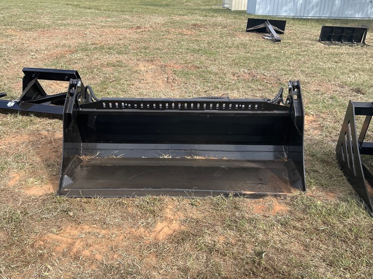 #461-•-quick-attach-4-in-1-bucket-image-3