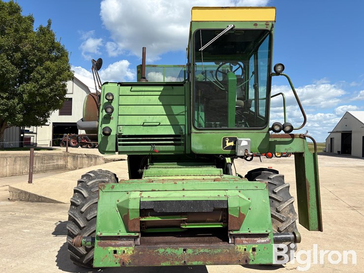 1976-john-deere-4400-image-2