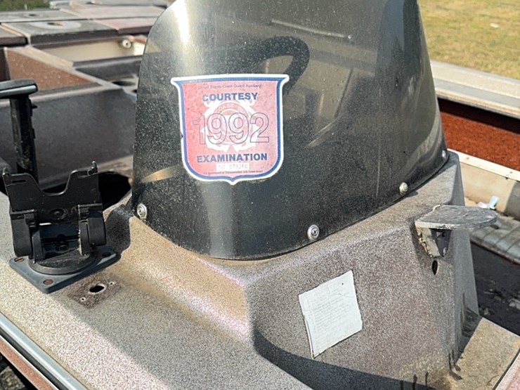 cheater-sx-bass-boat-&-nice-trailer-image-6