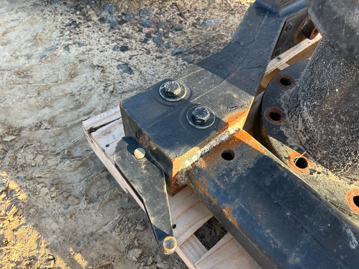 #4614-•-quick-hitch-category-iii-image-3