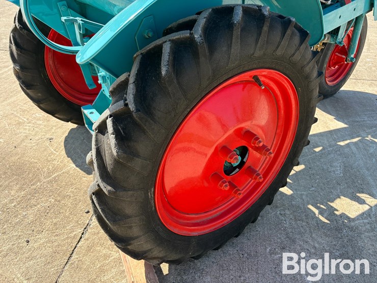 1950-ota-mk-1-2wd-tractor-image-20