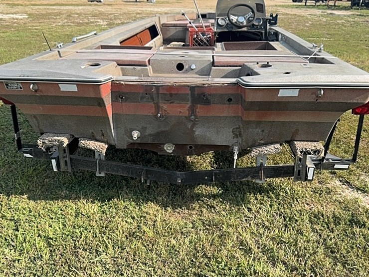 cheater-sx-bass-boat-&-nice-trailer-image-12