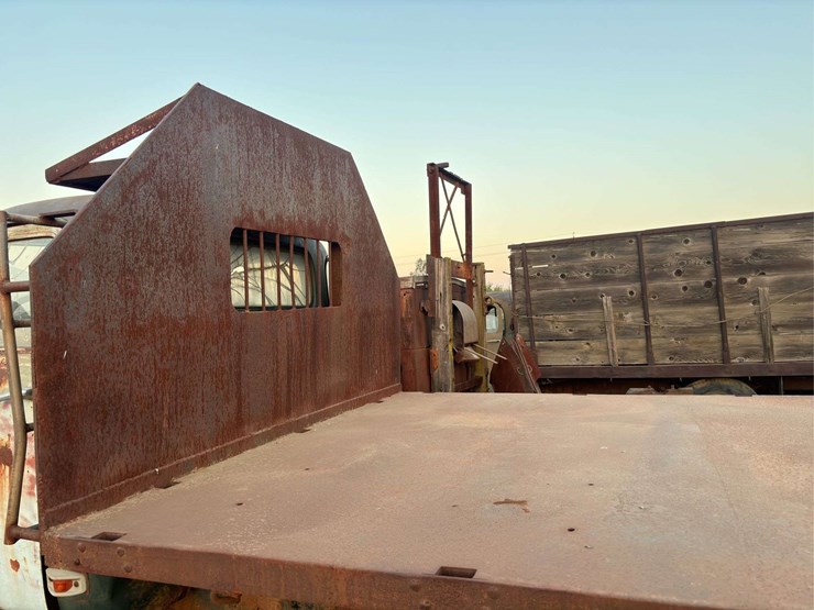 chevrolet-6400-image-31