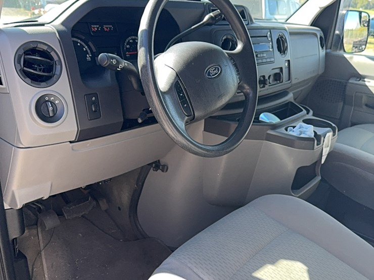 2011-ford-142-image-17