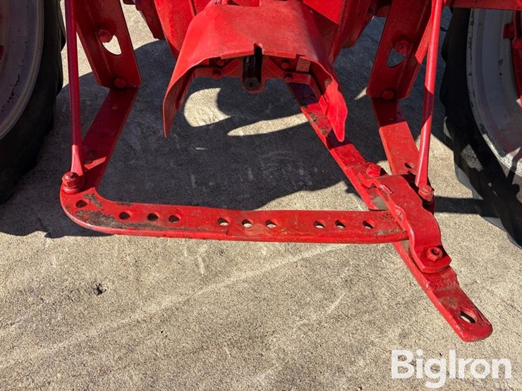 1942-international-m-image-10