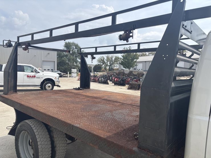 2008-ford-f550-image-16