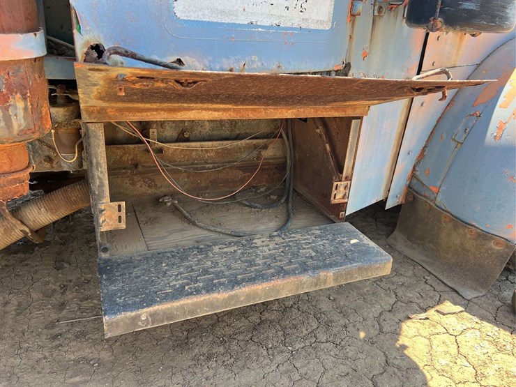 autocar-diesel-dump-truck-image-19