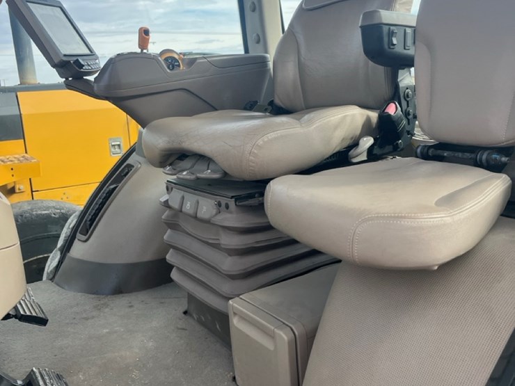 john-deere-8370r-image-4