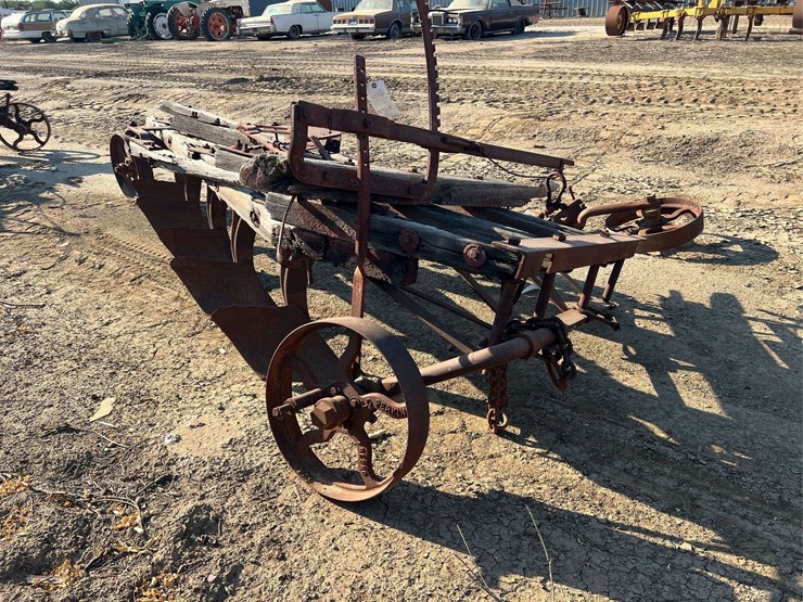 stockton-5-bottom-wood-beam-plow-image-7