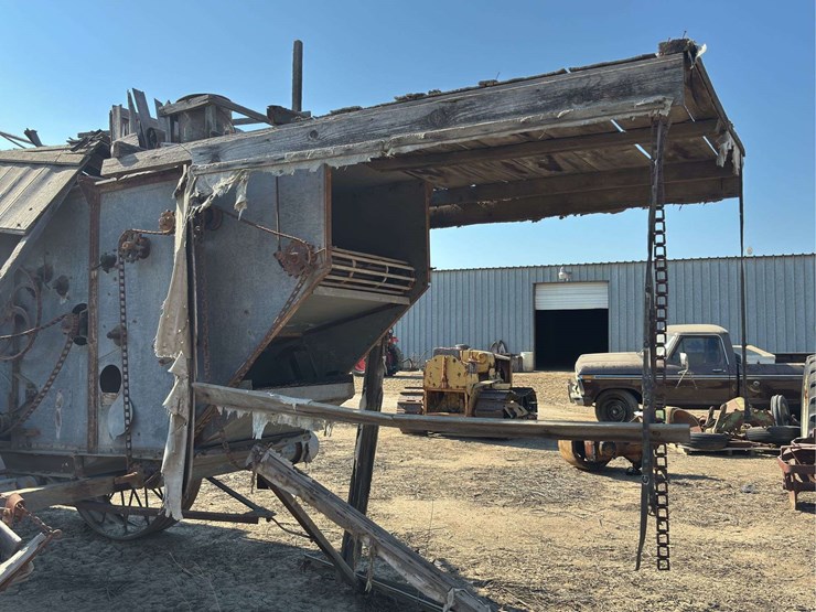 holt-36-combine-harvester-image-16