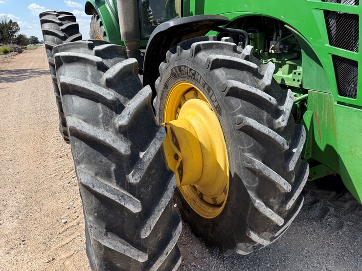john-deere-8530-image-44