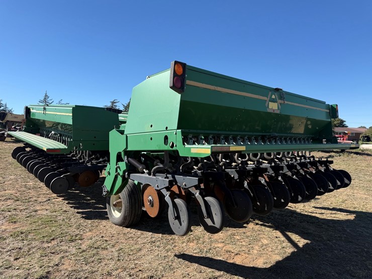 great-plains-3s4000-image-4