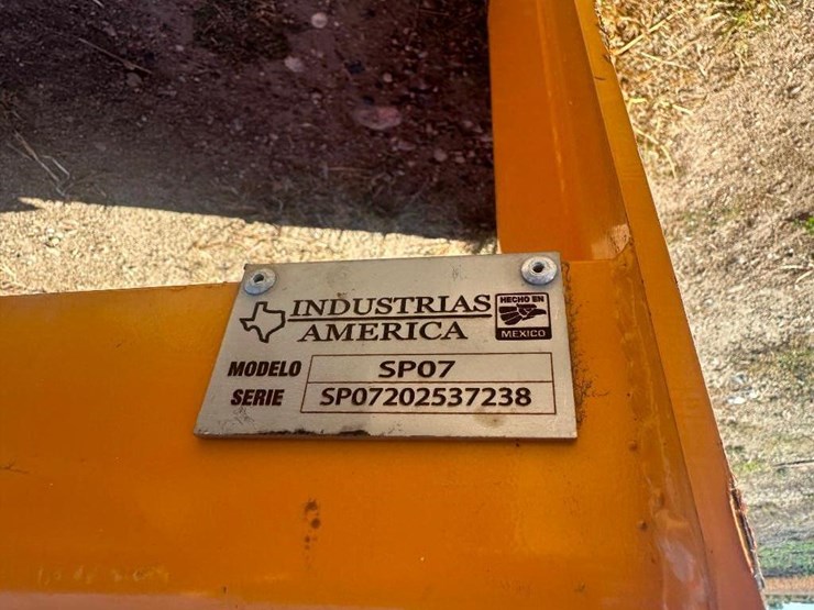 industruas-america-snow-pusher-image-2