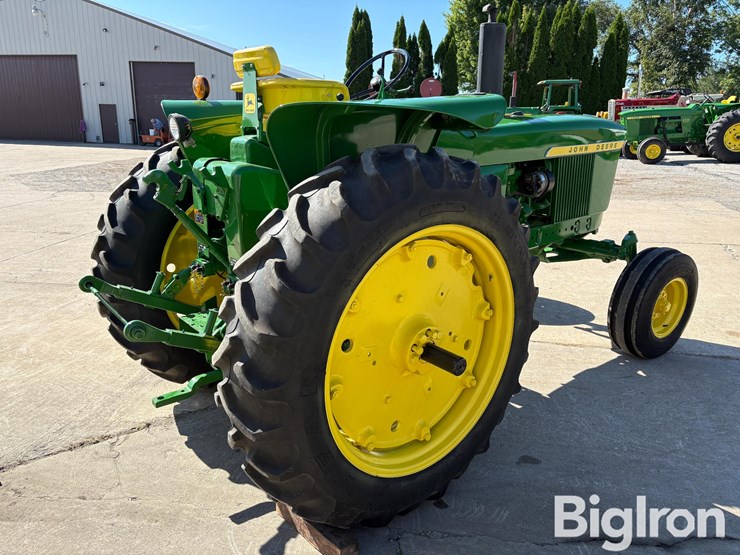 1970-john-deere-2520-image-5