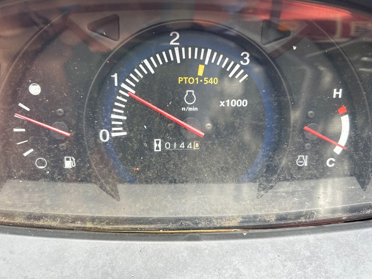 kubota-l3200-image-9