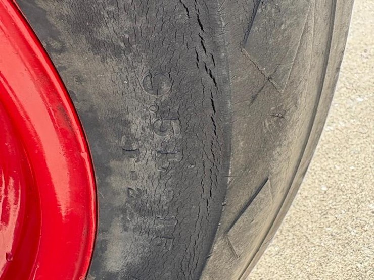 1961-case-ih-560-image-14