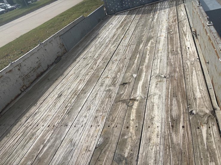 #5074-•-2017-sure-track-aluminum-16'-utility-trailer-image-11