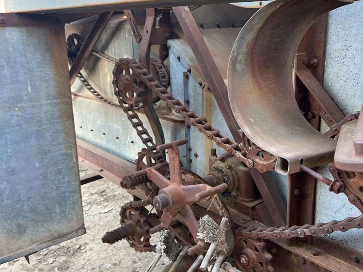 john-deere-pull-type-combine-image-18