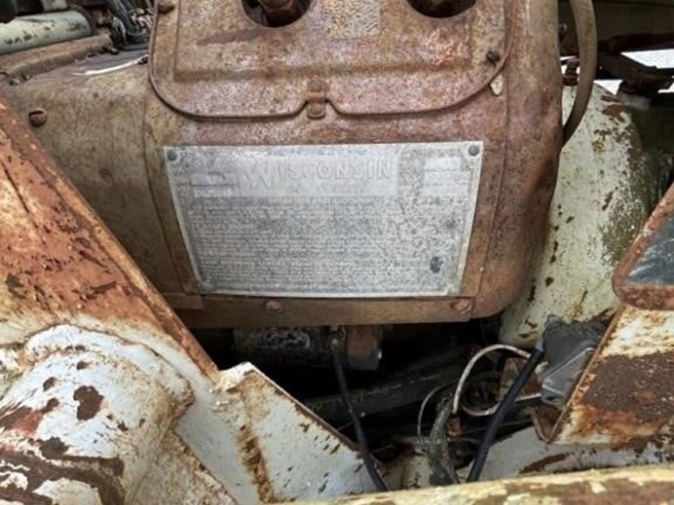 international-3300b-image-8